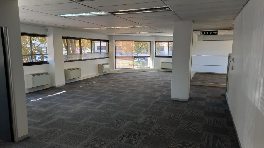To Let commercial Property for Rent in Pinelands Western Cape